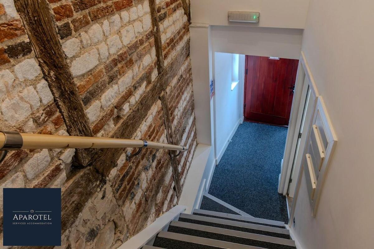 Aparotel Serviced Apartments - Stonehenge, Amesbury Town Centre Pokoj fotografie