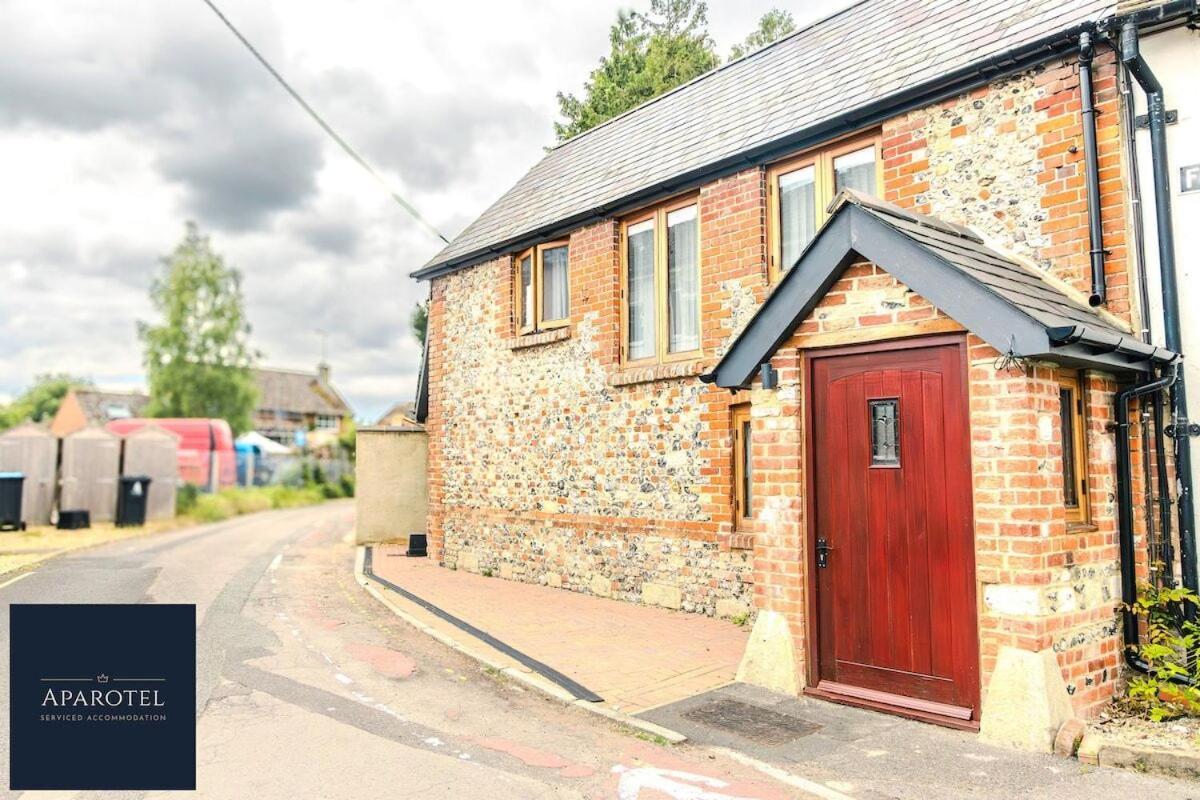 Aparotel Serviced Apartments - Stonehenge, Amesbury Town Centre Pokoj fotografie